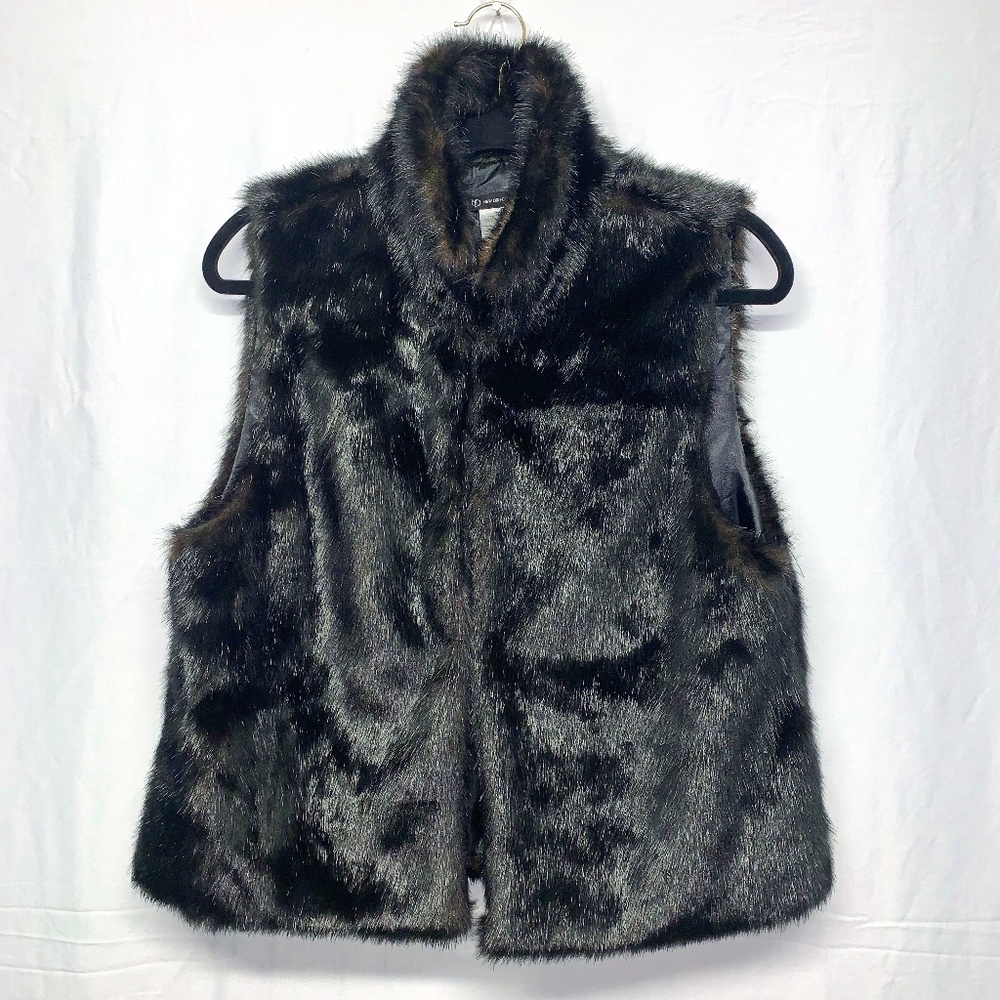 New Directions Faux Fur vest size Medium